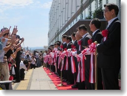 Ribbon cutting ceremony with the Governor of Shizuoka Prefecture, Mayor of Numazu City and distinguished guests.