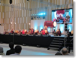 Live music and various performances captivated the audience on the large stage at the front of the Exhibition Hall.