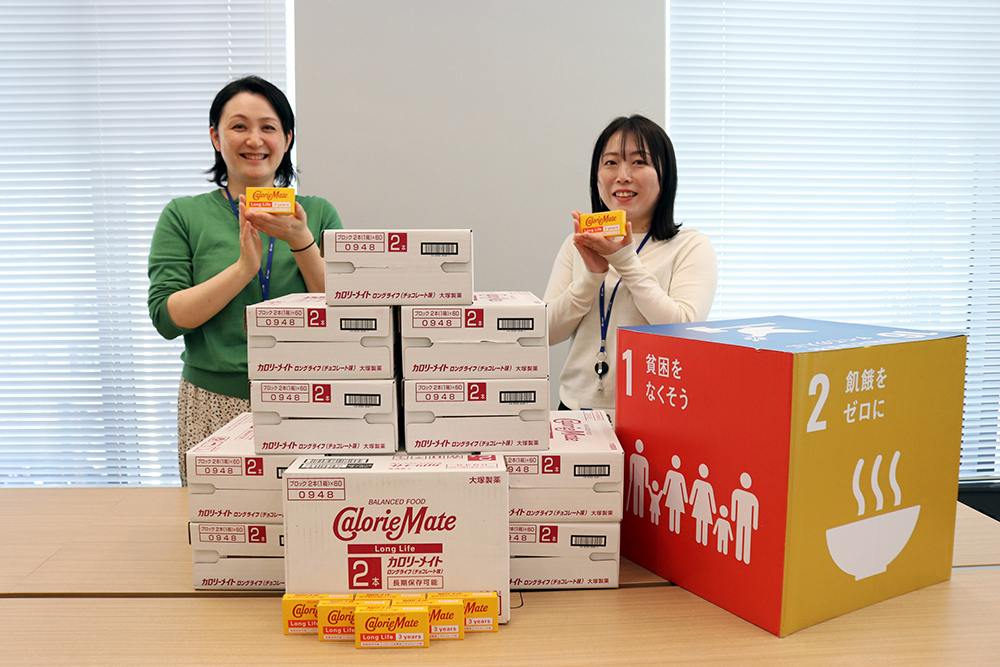 東京本社から送ったカロリーメイト ロングライフ（チョコレート味）