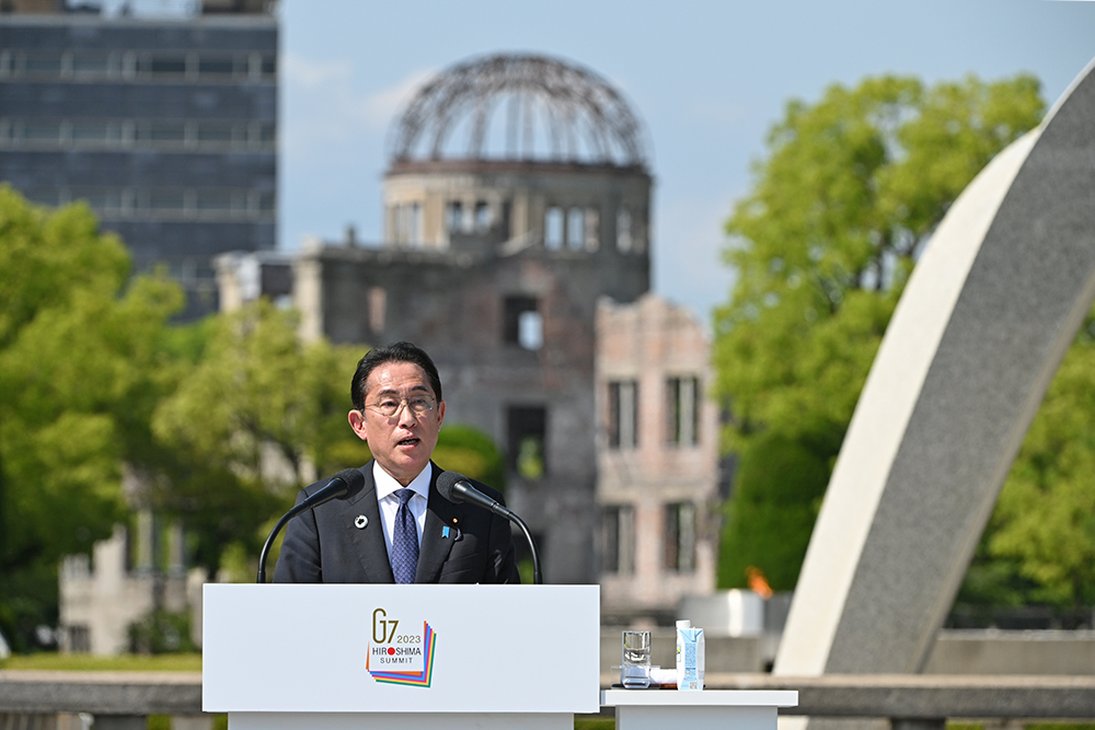 議長国記者会見 【於：平和記念公園】